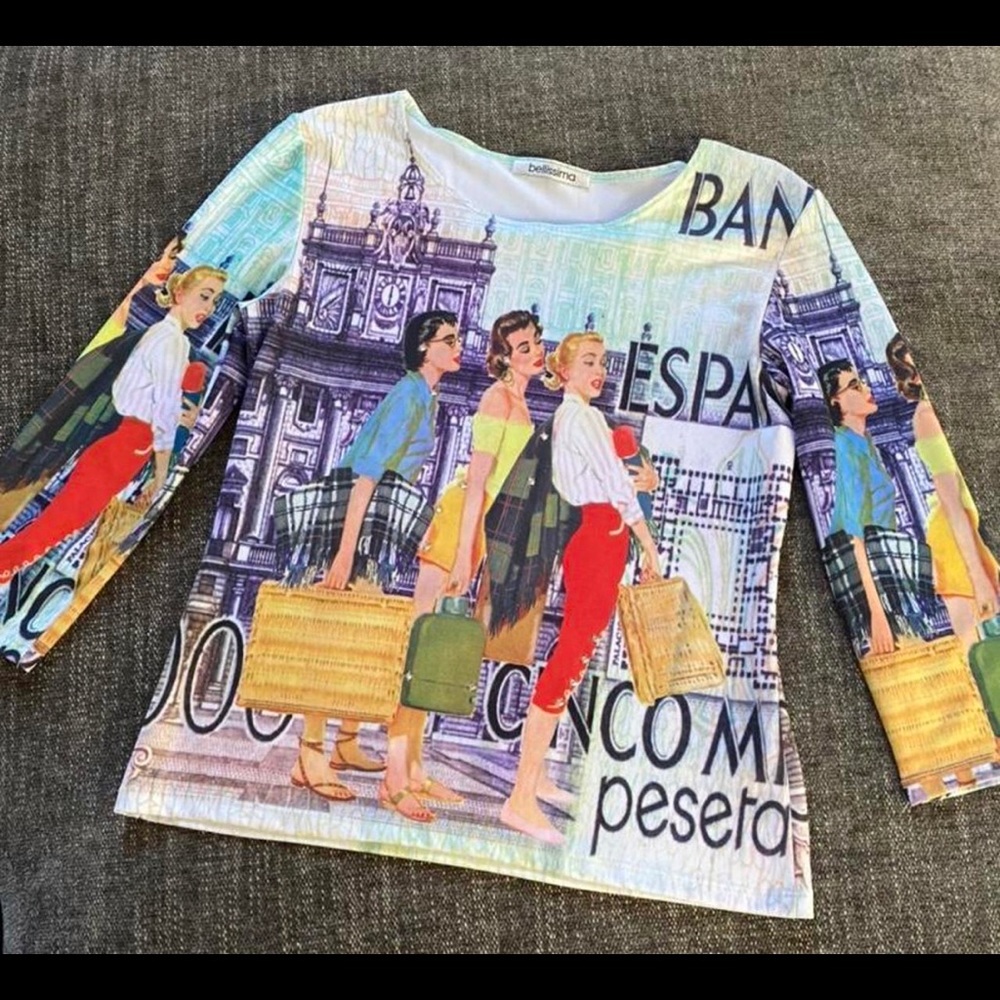 Bellissima Rhinestones detail colorful art shopping top